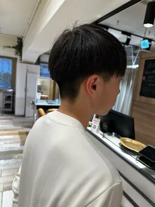 メンズ 岡本 葵のヘアスタイル