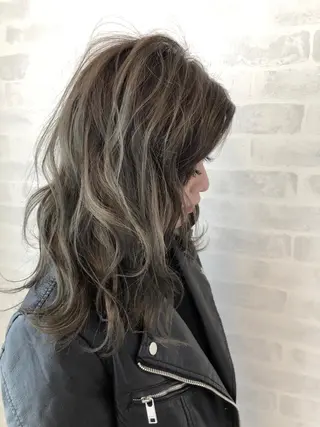 ロング カラー パーマ ヘアアレンジ メンズ キッズ ネイル マツエク・マツパ 山崎 義弘のヘアスタイル