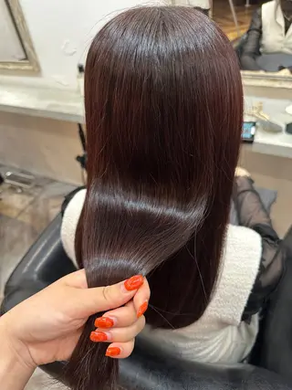 セミロング カラー 亀井 結夏のヘアスタイル