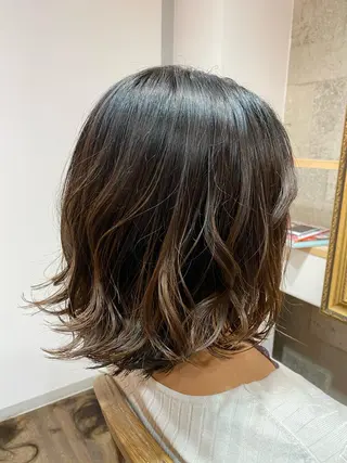 ミディアム カラー 小島 健太郎のヘアスタイル