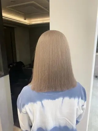 ミディアム カラー ハイトーン特化サロン 🍑momo🍑のヘアスタイル