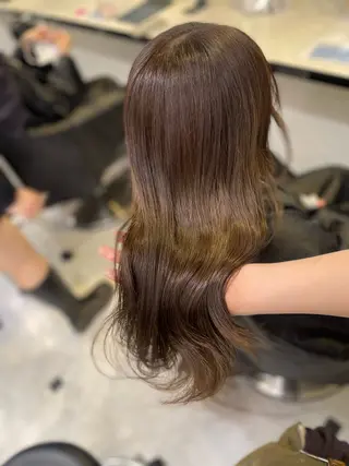 セミロング うる艶トレンドヘア 🕊️上野BABYのヘアスタイル