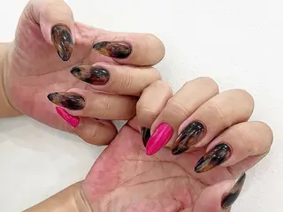 ネイル Ajnail所属・ネイリスト Misaのネイルデザイン