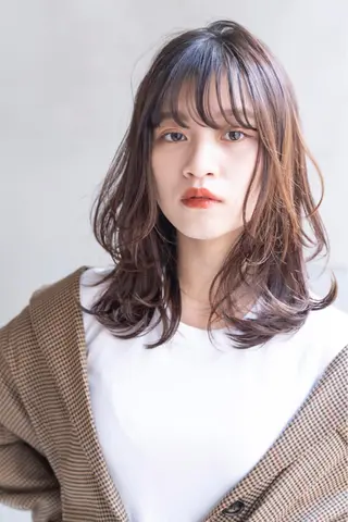 セミロング カラー Steelo  渋谷所属・✴︎赤み除去カラー daichi✴︎のヘアスタイル