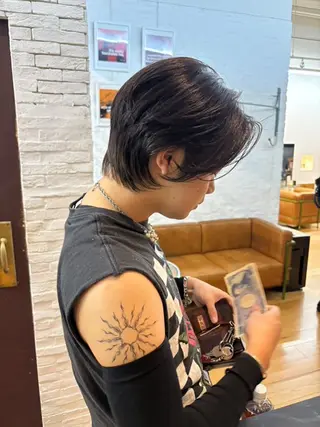 メンズ デプス デザイン プロダクツ所属・岸良 莉里のヘアスタイル