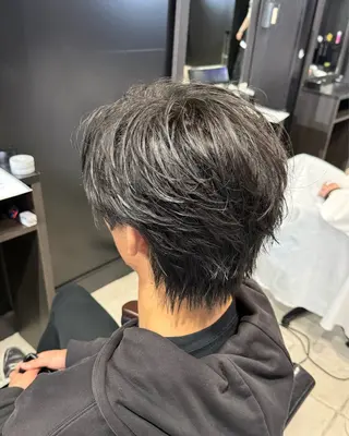 ミディアム パーマ メンズ 難波/メンズウルフ・ フェザーパーマ鶴田文のヘアスタイル