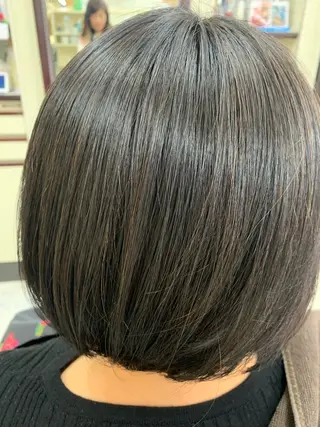 カラー 竹内 秀美のヘアスタイル