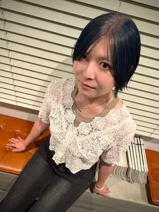 ショート カラー 優 作のヘアスタイル