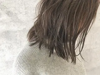 ミディアム 🎗️comoda 神戸三宮 髪質改善のヘアスタイル