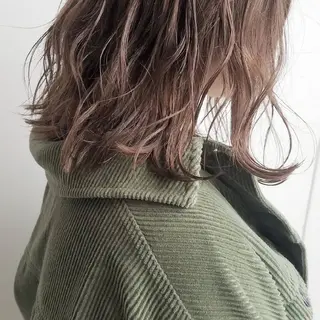 カラー ミディアム iplus✴ まつげ、眉毛、耳つぼのマツエク・マツパデザイン