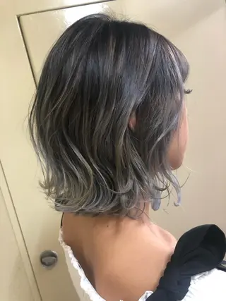 ミディアム カラー レイヤーカット匠 イソザキノリユキのヘアスタイル