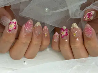 ネイル ✴︎ Delightのネイルデザイン