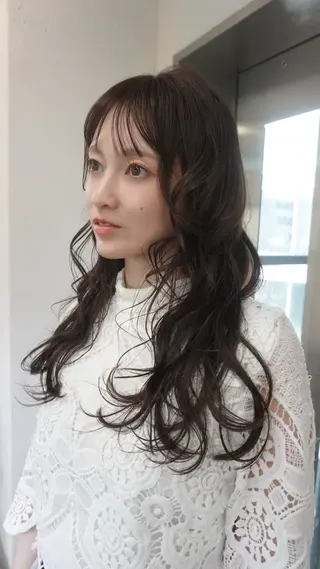 ロング カラー hinata/ ハイトーンカラー🪽のヘアスタイル