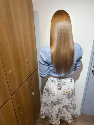 ロング ioe 茶屋町のヘアスタイル