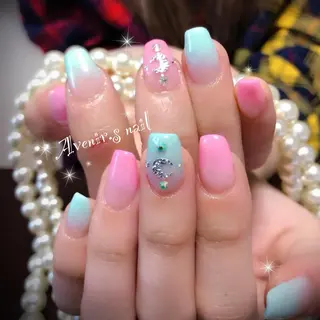 ネイル Home Salon Avenir.のネイルデザイン