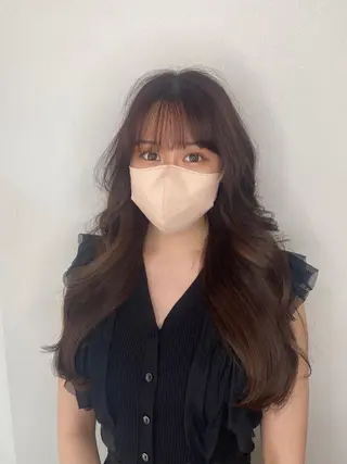 ロング 韓国ヘア レイヤーカットのヘアスタイル