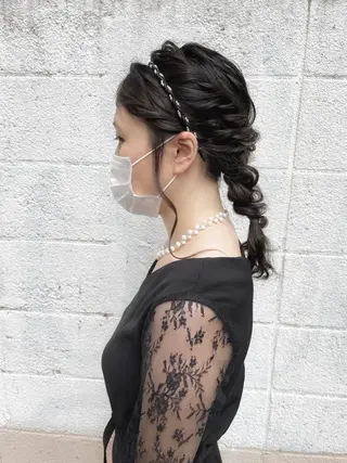 セミロング ヘアアレンジ ヘアアレンジ にいた　かづしげのヘアスタイル