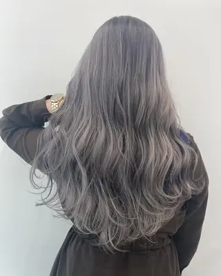 セミロング カラー ヘアアレンジ 🦄インナーカラー 🦄貫井彩花のヘアスタイル