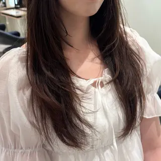 ロング 辻村 彩華のヘアスタイル