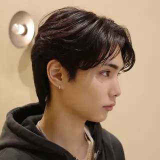 メンズ 韓国ヘア/髪質改善/ レイヤー/ブラウンのヘアスタイル