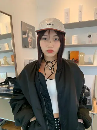 カラー hinata /ハイトーンのヘアスタイル