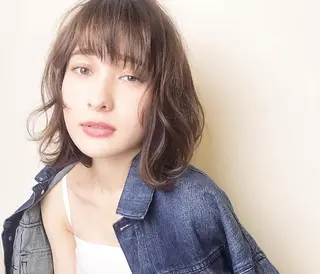 ミディアム 岡山 亮介のヘアスタイル