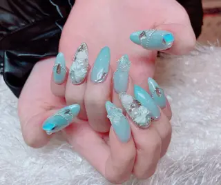 ネイル Le'a シズカのネイルデザイン