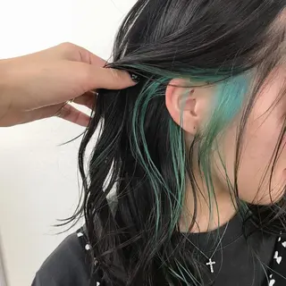 セミロング カラー 🩵ハイトーン 美咲🩵のヘアスタイル