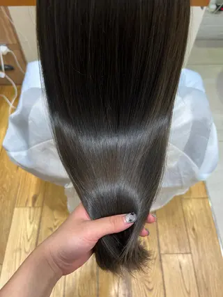 ロング ワンホンパーマ/ 菜月のヘアスタイル