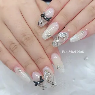 セミロング Pio Mielのネイルデザイン