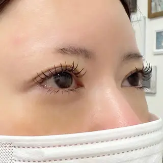 マツエク・マツパ 三園 みうの眉毛・アイブロウイメージ