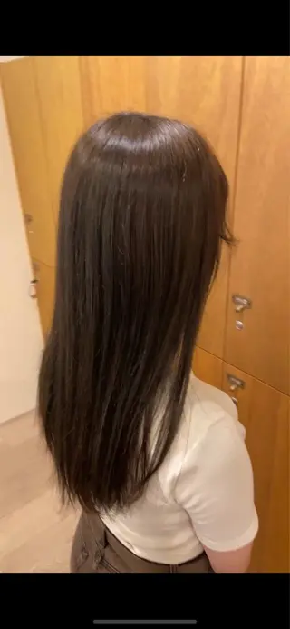 ロング カラー 大雅/透明感ベージュ /ブリーチカラーのヘアスタイル