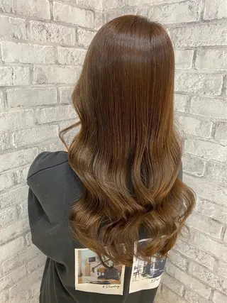 ロング EARTH 越谷レイクタウン所属・岸波 明菜のヘアスタイル