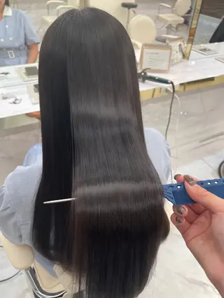 ロング 似合わせのプロ🕊 美髪矯正/ioriのヘアスタイル