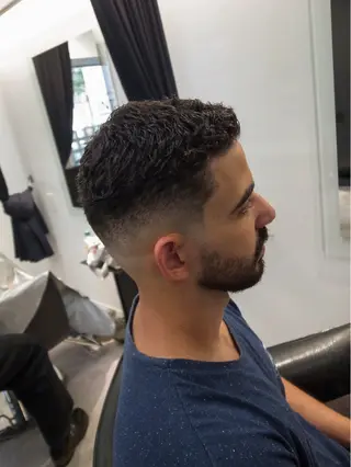 ショート パーマ メンズ INTRO SHIBUYA by Fi-Ne所属・💈メンズフェード 特化DAIYA💈のヘアスタイル