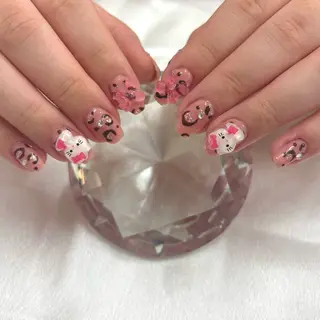 ネイル NAILSALON LUNON 獨協大学前駅店所属・LUNON 獨協大学前駅店のネイルデザイン