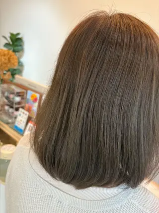 ミディアム 亀田 萌奈のヘアスタイル