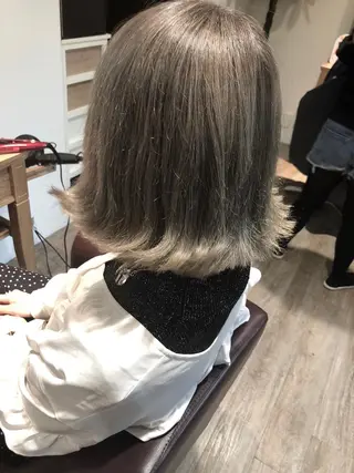 ミディアム カラー レイヤー/ウルフ ハイトーンhiroのヘアスタイル