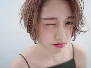 ショート カラー WHOLE所属・花井 啓好のヘアスタイル