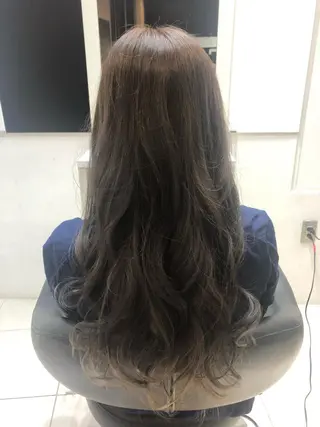 ロング Lauburu渋谷 officialのヘアスタイル
