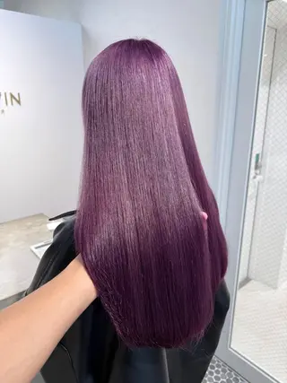 ロング カラー ハイトーン/ 縮毛矯正のヘアスタイル