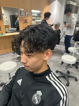 ミディアム パーマ メンズ Mens Salon Gray by NYNY所属・メンズ特化美容師 コーショーのヘアスタイル
