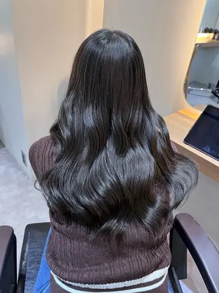 カラー ユイ🎀透明感カラー 耳つぼジュエリーのヘアスタイル