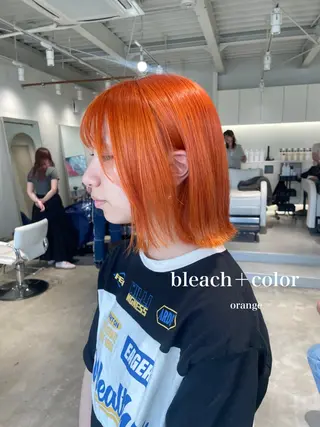 ミディアム カラー 峯崎 葵のヘアスタイル