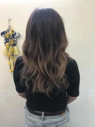 セミロング CoCooN Hiromiのヘアスタイル