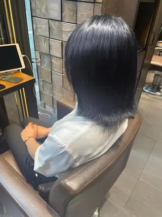 ミディアム ブリーチ＆縮毛矯正 🧸tomoki🧸のヘアスタイル