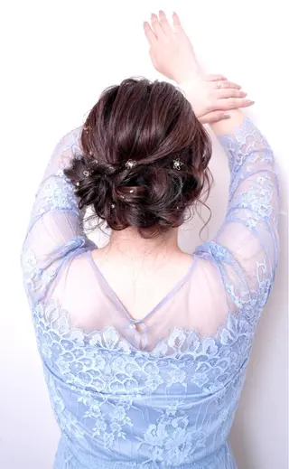 ショート ヘアアレンジ 推し活専用 【派手髪】飯野ゆかりのヘアスタイル