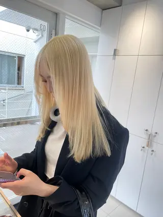 ロング カラー ヘアアレンジ 艶髪✨寒色カラー✨ 翁長孝輔のヘアスタイル