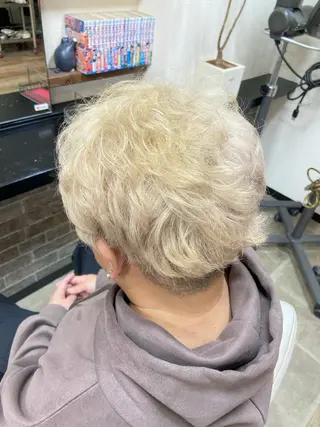カラー メンズ イツキ🌕デザインカ ラー🥨髪質改善🫧のヘアスタイル
