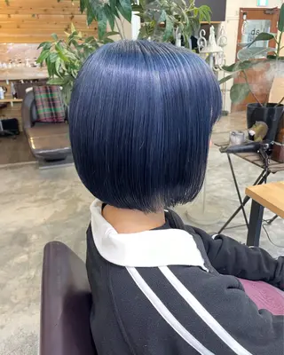 ショート カラー 艶カラー/ハイトーン Anjuのヘアスタイル